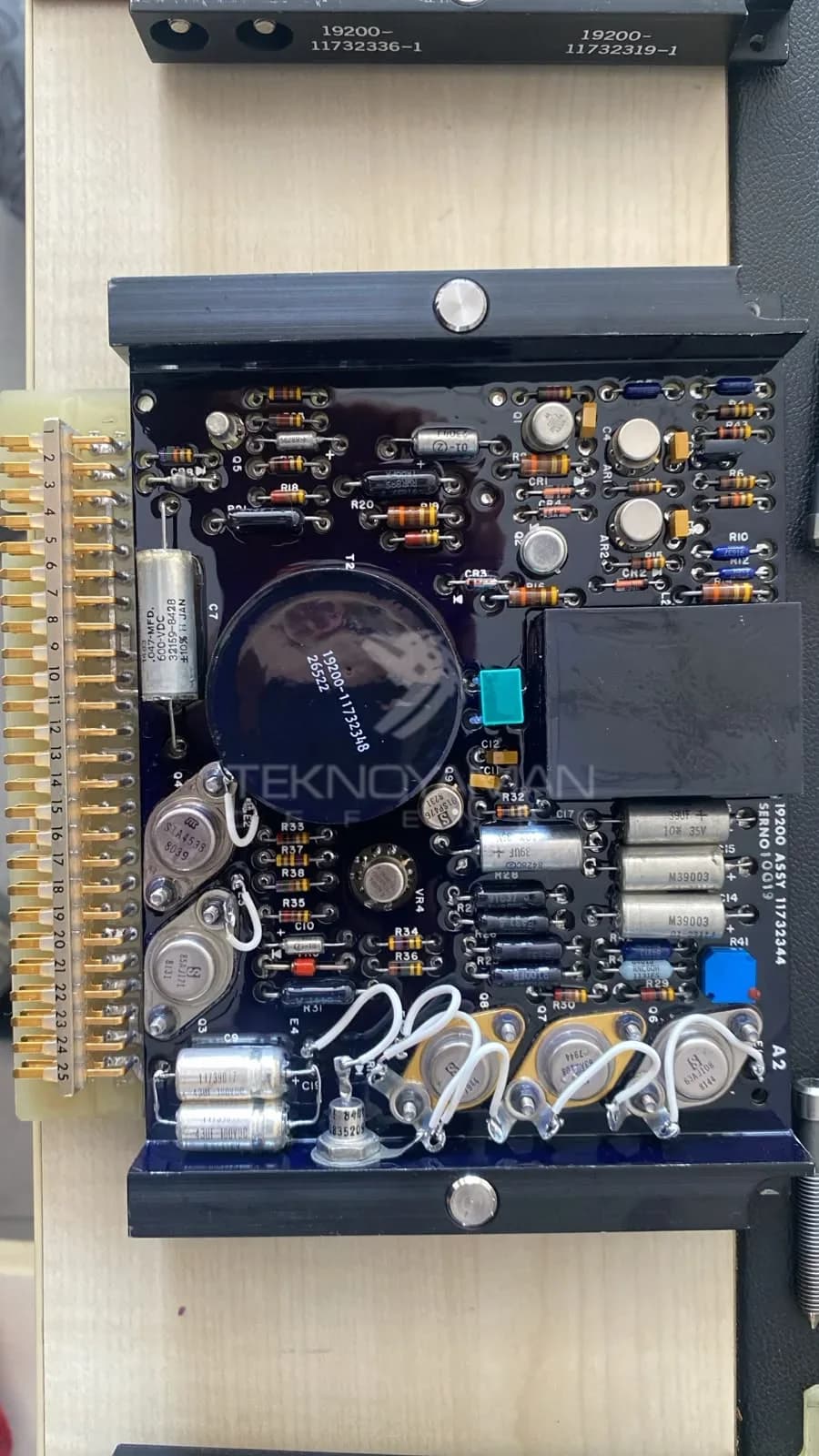 Elektronische assemblages, printplaten en kaarten